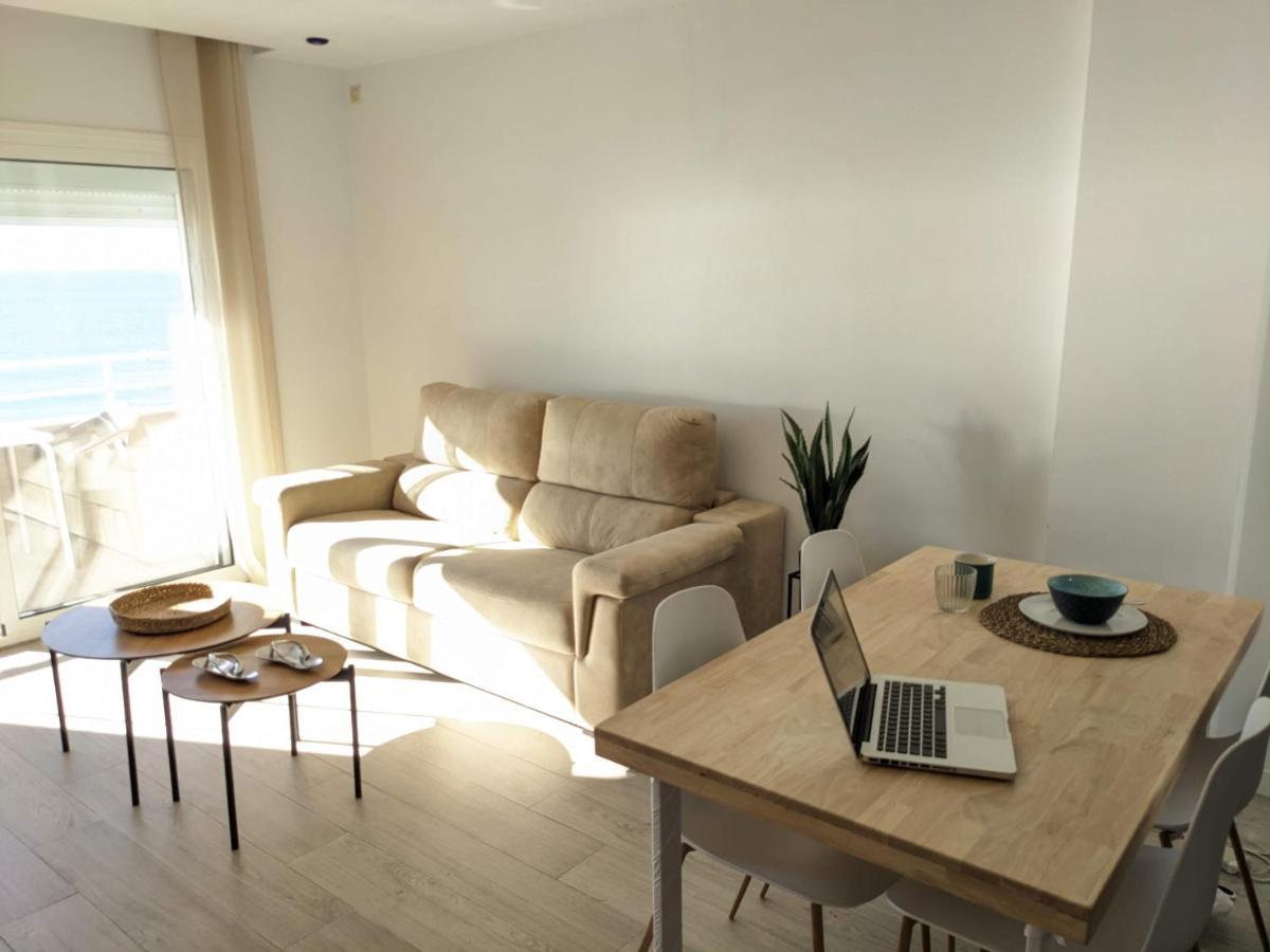 Apartamento En La Playa Con Garaje Cadiz Luaran gambar