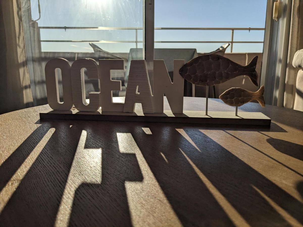 Apartamento En La Playa Con Garaje Cadiz Luaran gambar